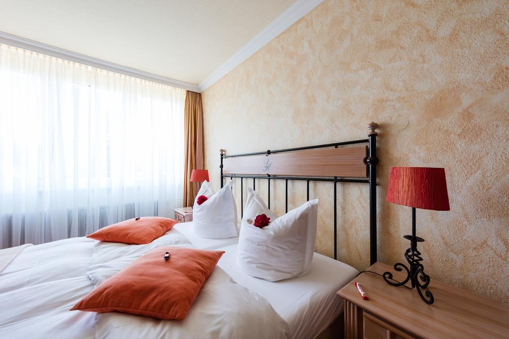 Hotel Landhaus Haffkrug Scharbeutz Extérieur photo
